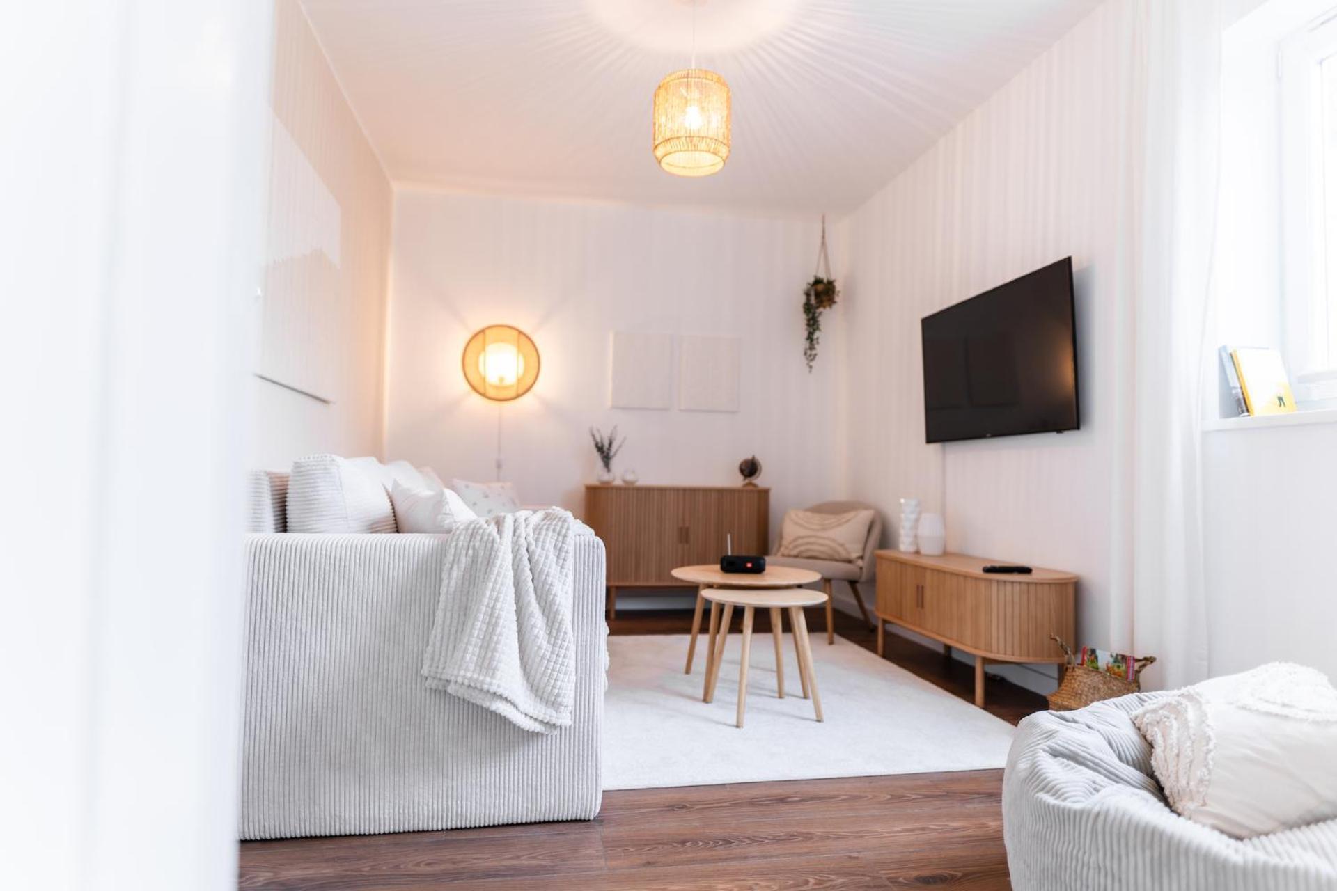 Mitten In Wolfsburg - Happyhome - 2 Zimmer, 6 Personen, Outletcenter, Autostadt, Vw-Nah, Parken Exterior photo